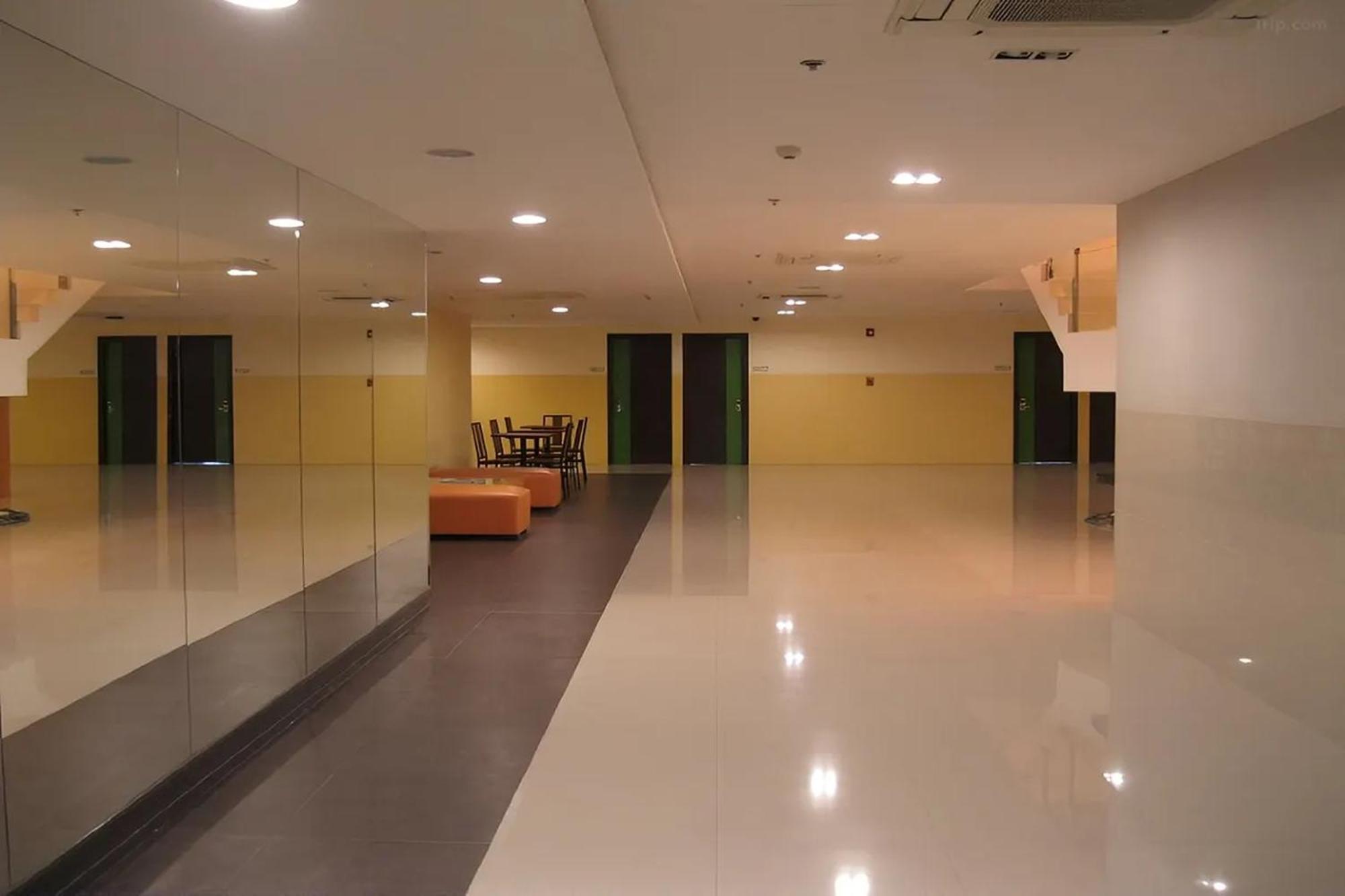 Go Hotels Plus Mandaluyong Eksteriør bilde