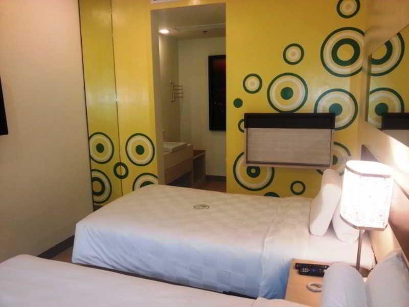 Go Hotels Plus Mandaluyong Eksteriør bilde